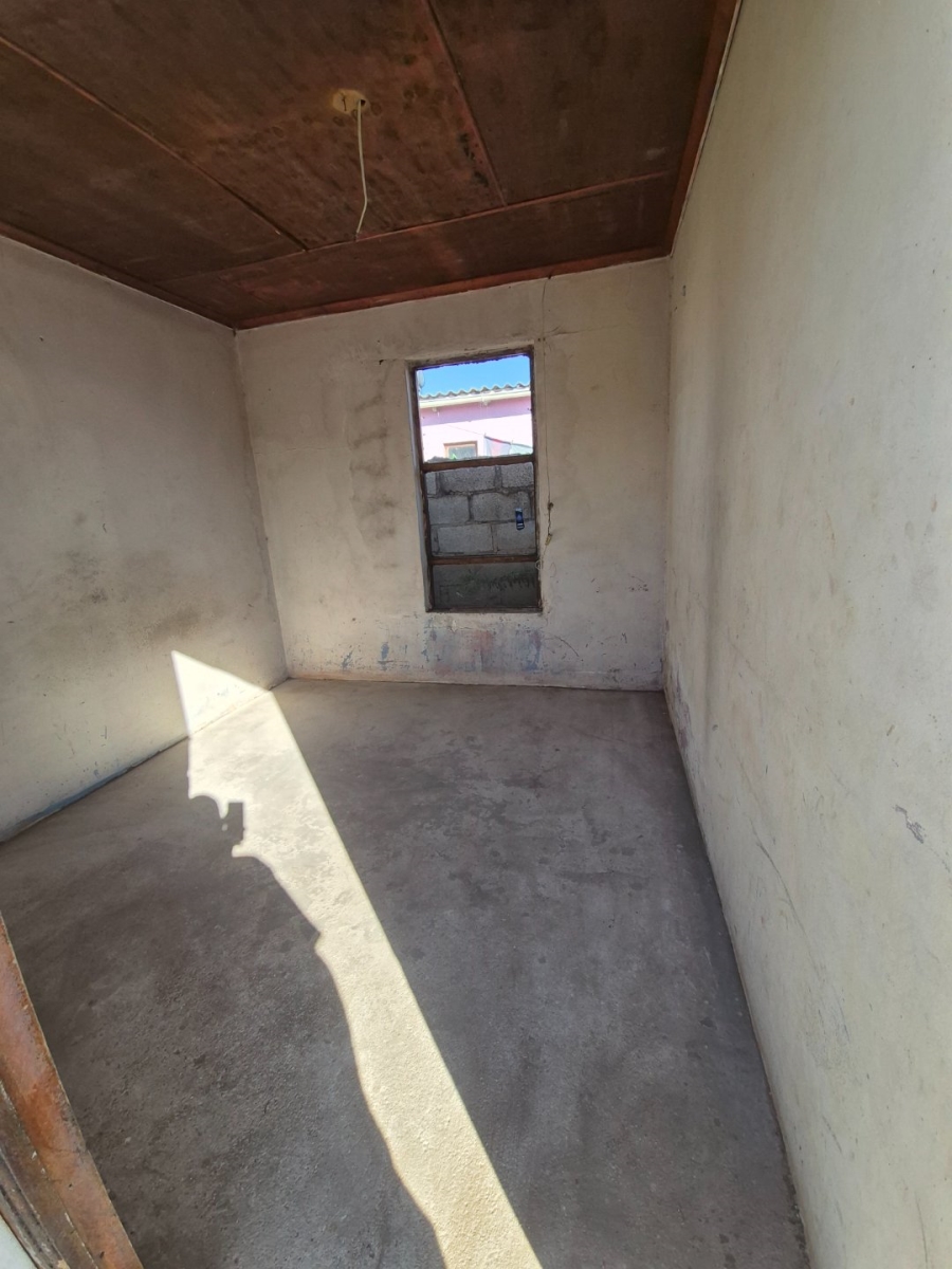 2 Bedroom Property for Sale in Kwazakhele Eastern Cape